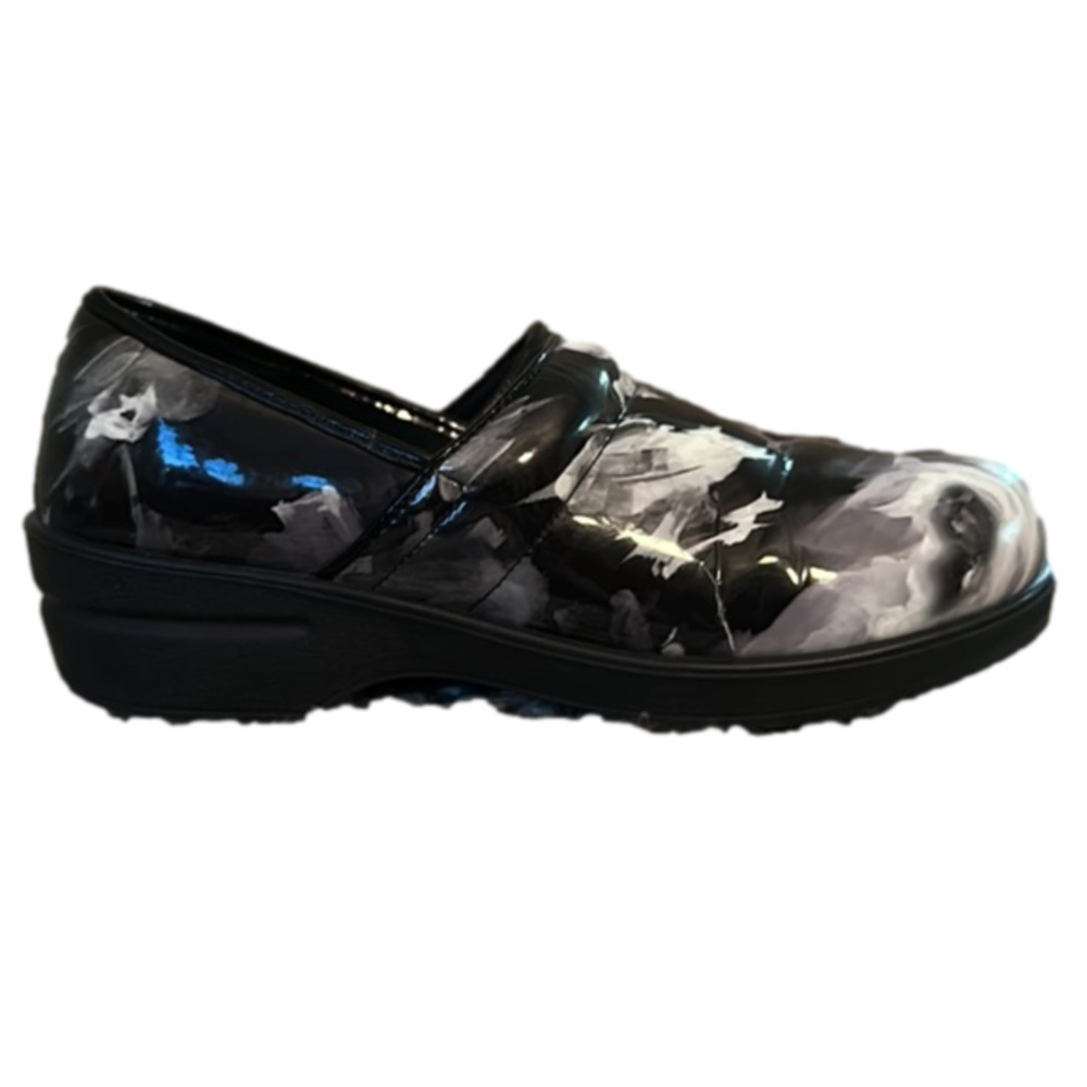 Savvy Nursing Clogs Shoes Black and white design WOMENS Size 8.5 EUC. - Picture 2 of 8